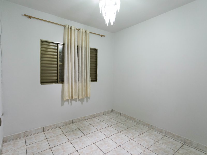 Casa à venda Loteamento Madrid com 112m² e 4 quartos por R$ 350.000 - 471673771-img-1616.jpg