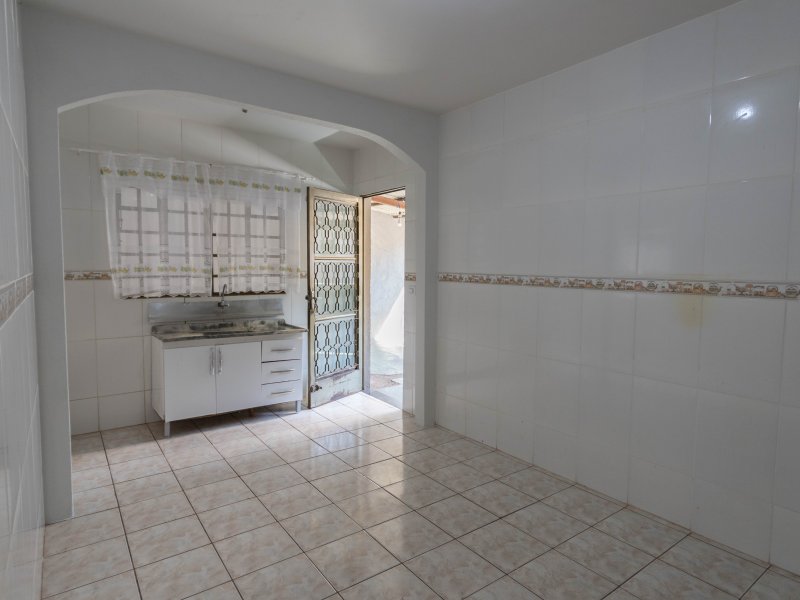 Casa à venda Loteamento Madrid com 112m² e 4 quartos por R$ 350.000 - 846148449-img-1630.jpg