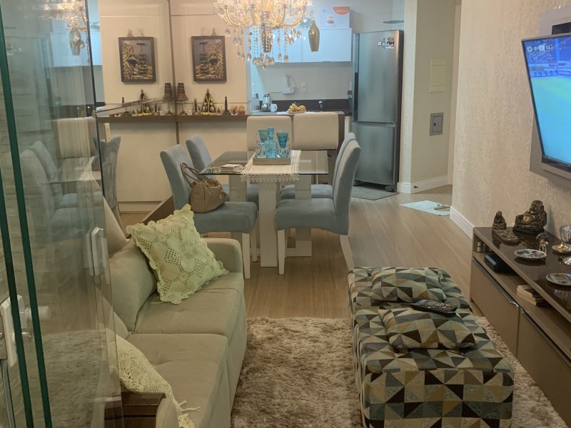 Apartamento à venda Costeira do Pirajubaé com 60m² e 2 quartos por R$ 510 - 706375800-img-2674.jpg