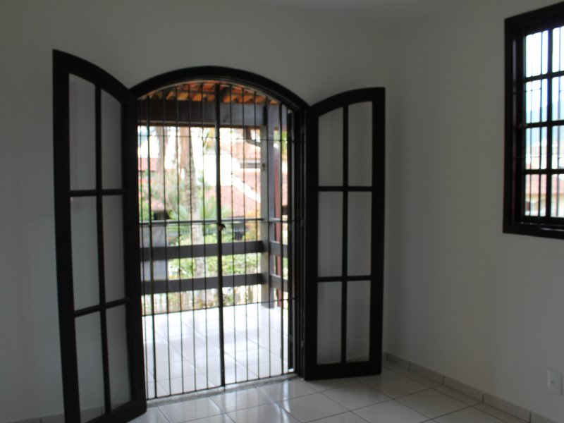 Casa à venda Serra Grande com 244m² e 4 quartos por R$ 720.000 - 635750427-img-235648.jpg