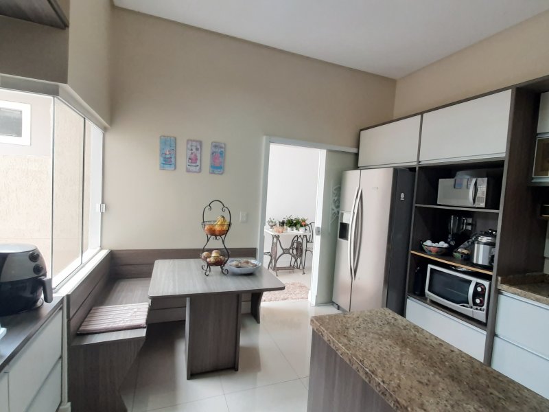 Casa à venda Mercês com 440m² e 4 quartos por R$ 1.550.000 - 2117261206-20200814-104859.jpg