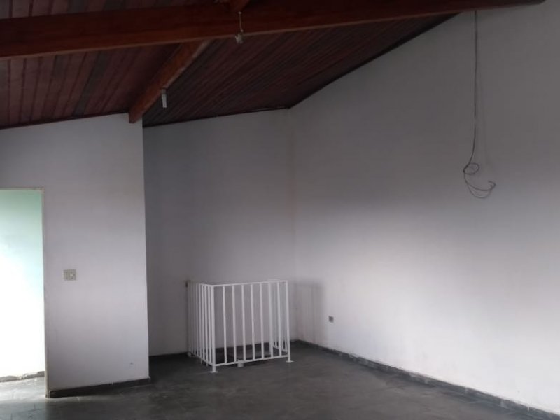 Casa à venda Vila Sao Paulo com 237m² e 3 quartos por R$ 480 - 708590521-img-20200603-wa0129.jpg