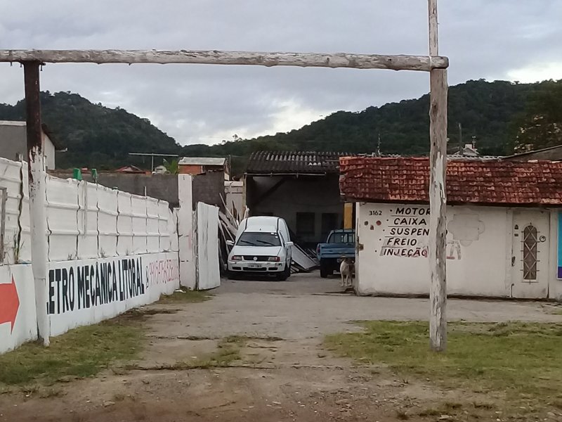 Comercial à venda Ingleses do Rio Vermelho com 676m² e  quartos por R$ 490.000 - 130960294-20200401-175941.jpg