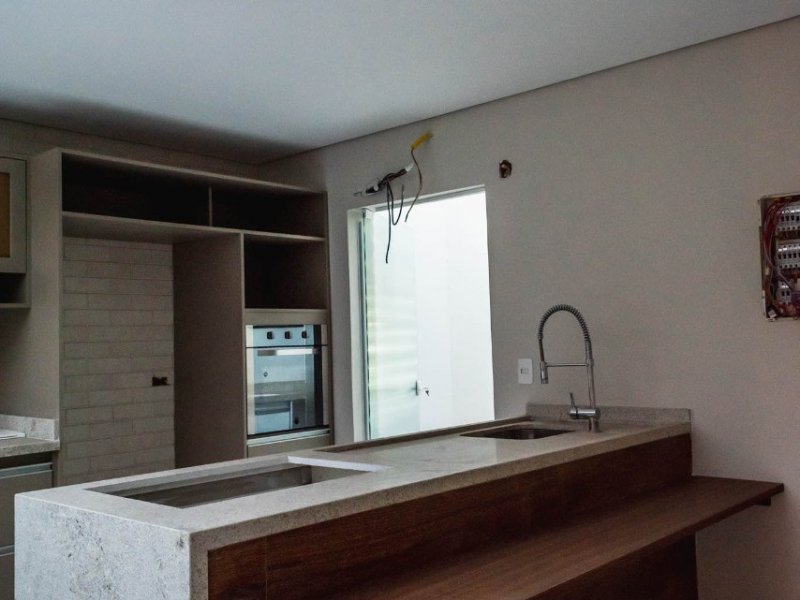 Casa à venda Vila Bertioga com 175m² e 3 quartos por R$ 1.100.000 - 594697847-ca37cb2e-a8d3-4296-9ff7-25481772306c.jpeg