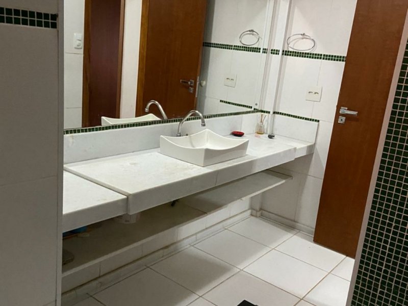 Apartamento à venda Centro com 97m² e 2 quartos por R$ 250.000 - 652460958-screenshot-20200908-182236-whatsapp.jpg
