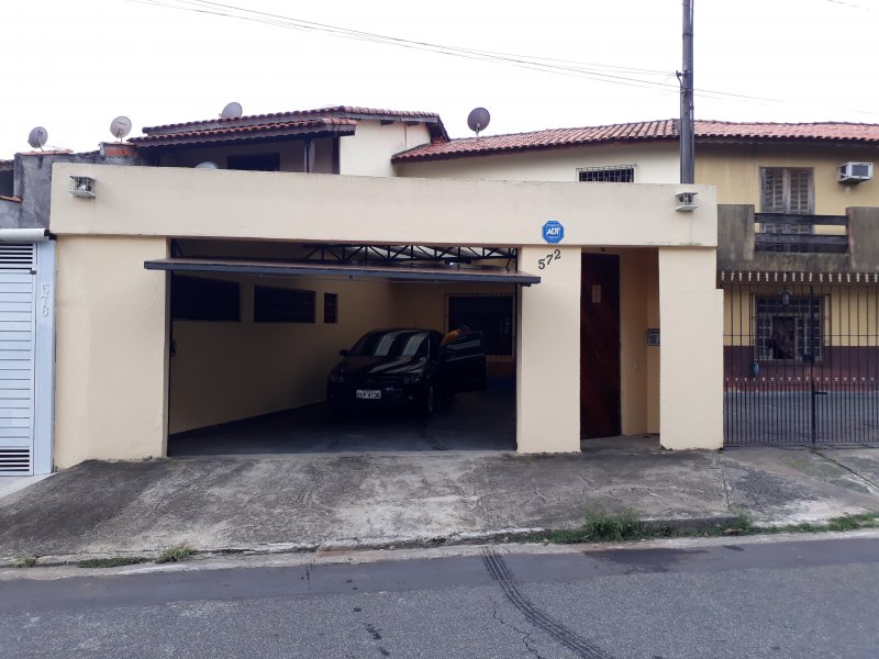 Casa à venda Jardim São Jorge com 130m² e 3 quartos por R$ 520.000 - 99445773-frente-da-casa-1.jpg