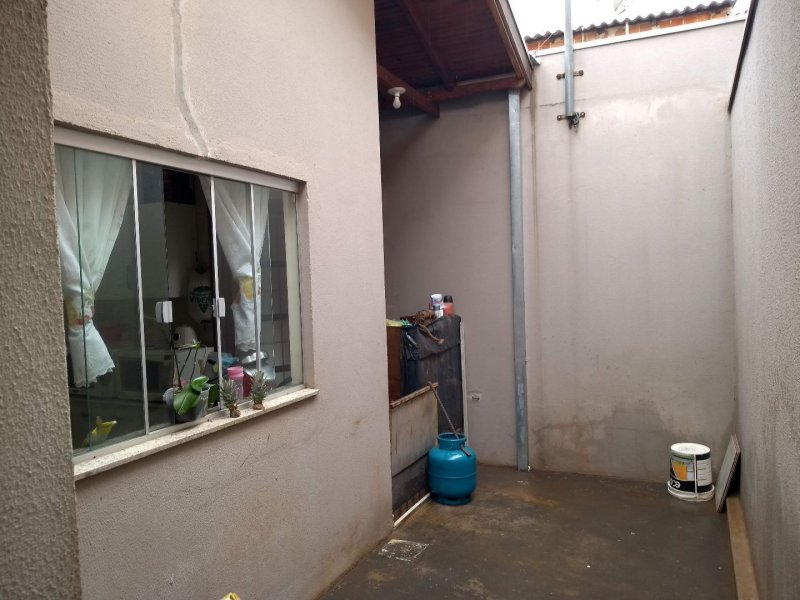 Casa à venda Jd Cristo rei com 200m² e 3 quartos por R$ 230.000 - 1031971389-36712626-af07-4697-96b0-cfa2fb0cfa7b.jpg