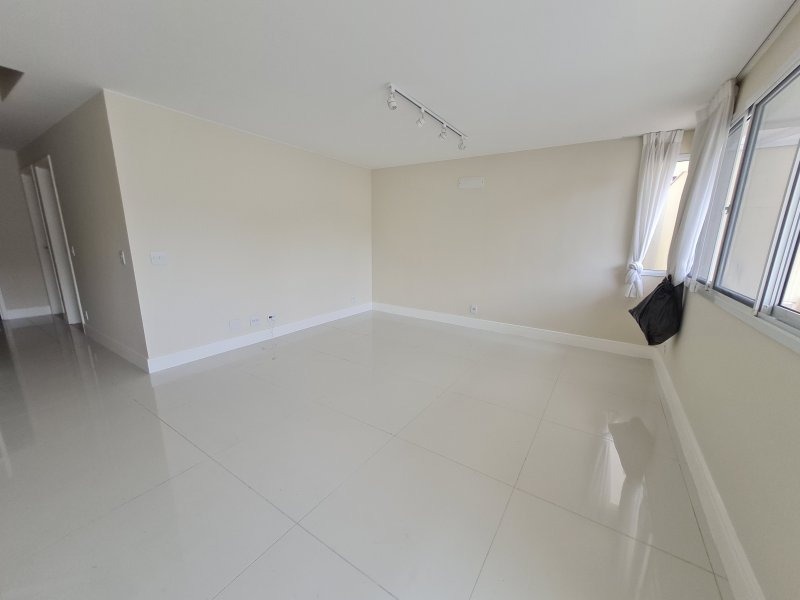 imóvel com 208m² - Recreio dos Bandeirantes - Rio de Janeiro
