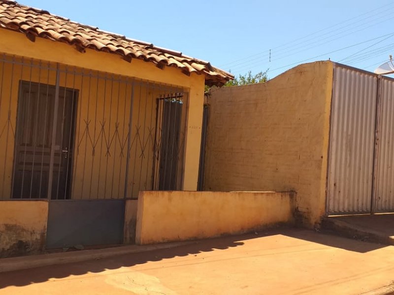 Casa à venda Alto do Cruzeiro com 300m² e 2 quartos por R$ 65.000 - 1808827628-casa-4.jpg