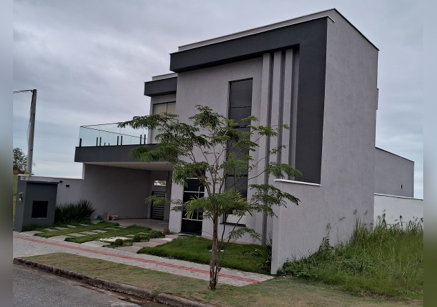 imóvel com 208m²
