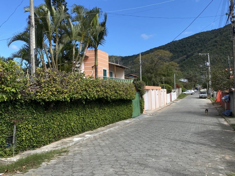 imóvel com 448m² - São João do Rio Vermelho - Florianópolis