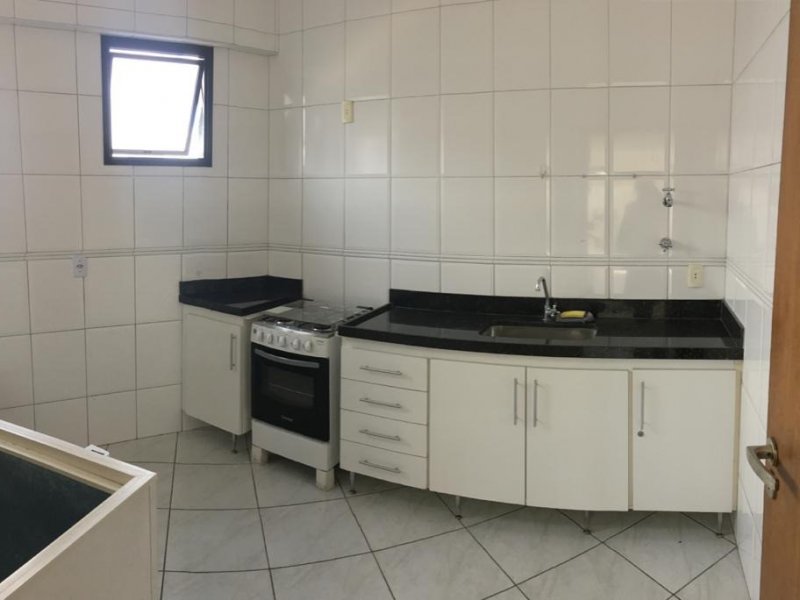 Apartamento à venda Santa Cruz Industrial com 234m² e 3 quartos por R$ 900.000 - 131997618-12-salao-festas-cozinha.jpg