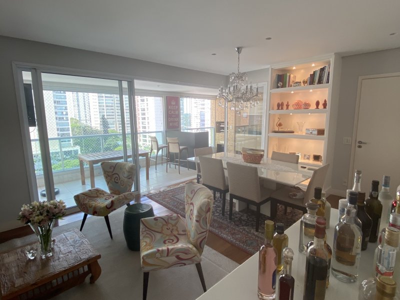 Apartamento à venda Campo Belo com 161m² e 3 quartos por R$ 2.150.000 - 1977327482-49ee074e-0abe-47f3-bddf-f4d99ab09618.jpeg