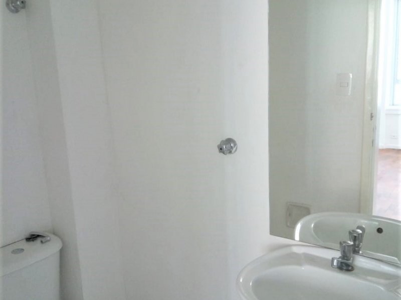 Comercial para alugar Jardim Paulista com 120m² e  quartos por R$ 6.000 - 93150463-4o-andar-banheiro.jpeg