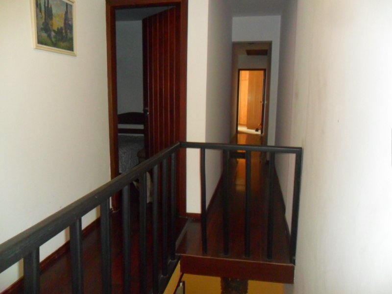 Casa à venda Jardim Alvorada (Zona Oeste) com 394m² e 4 quartos por R$ 1.200.000 - 300520629-corredor-quartos.JPG