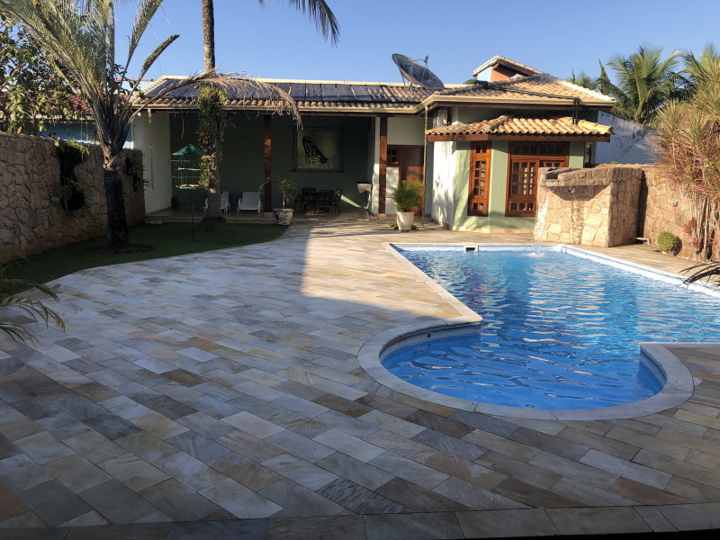 Casa de condomínio à venda Morada da Praia com 300m² e 5 quartos por R$ 1.800.000 - piscina.jpg