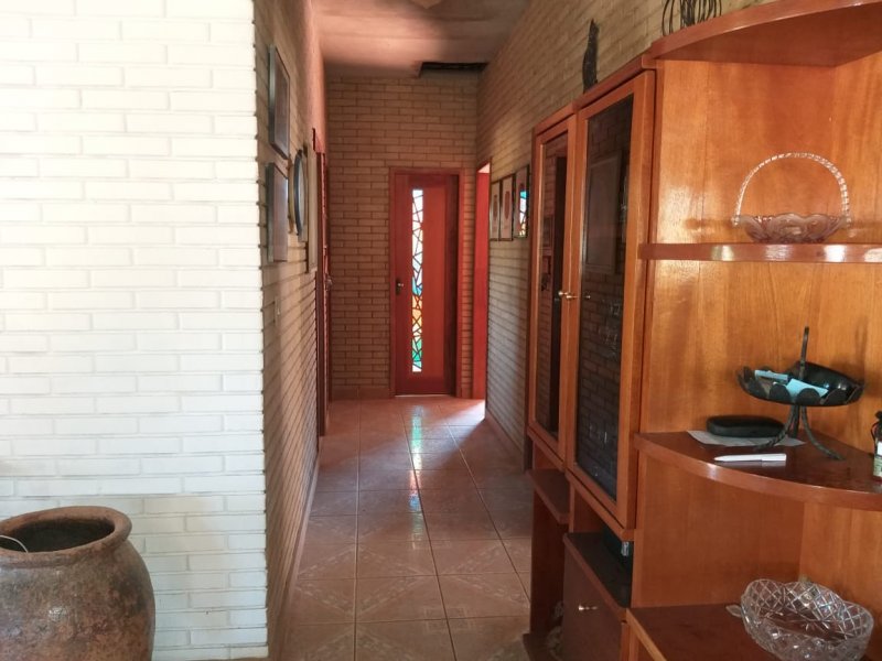 Casa de condomínio à venda Palmital com 300m² e 4 quartos por R$ 580.000 - 690235422-ls-corredor.jpg