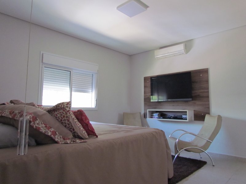 Casa de condomínio à venda Parque Centenario com 323m² e 4 quartos por R$ 1.150.000 - 1988264330-quarto-1.JPG