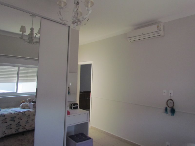 Casa de condomínio à venda Parque Centenario com 323m² e 4 quartos por R$ 1.150.000 - 795759705-quarto-m1.JPG