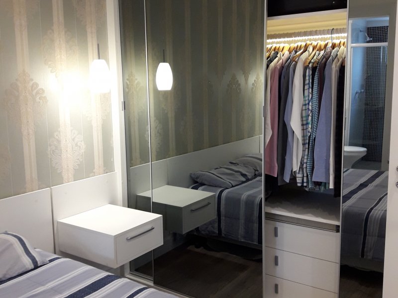 Apartamento à venda Jardim Aeroporto com 50m² e 1 quarto por R$ 530.000 - 1453240869-luz-dentro-do-armario.jpg