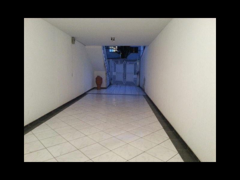 Casa à venda Vila Alice com 247m² e 3 quartos por R$ 895.000 - 1174132433-garagem.jpg