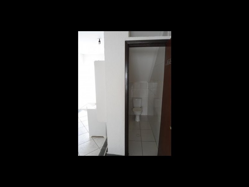 Casa à venda Vila Alice com 247m² e 3 quartos por R$ 895.000 - 2102604271-lavabo-quintald.jpg