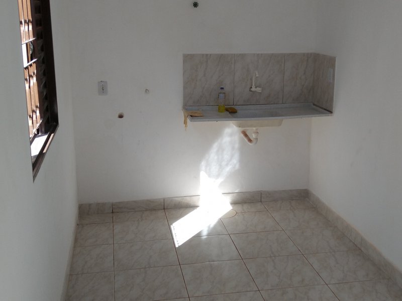 Kitnet à venda Vila Delfiori com 360m² e 1 quarto por R$ 150.000 - 1889160589-img-20200910-090844196.jpg
