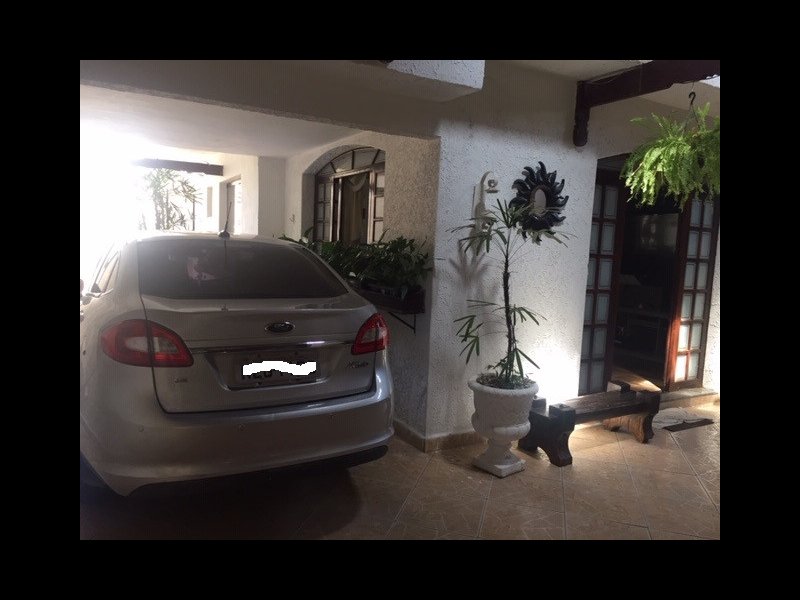 Casa à venda Parque Santo Antonio com 200m² e 5 quartos por R$ 864 - 1473863416-garagem.JPG