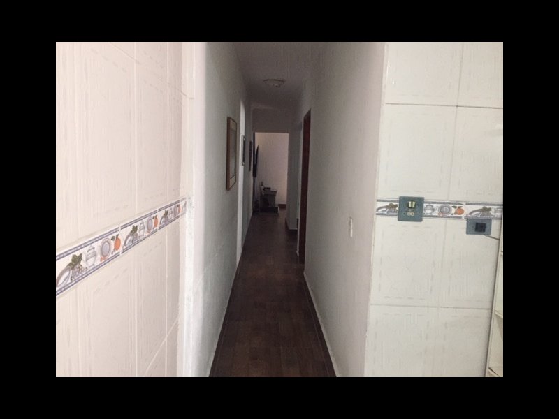 Casa à venda Parque Santo Antonio com 200m² e 5 quartos por R$ 864 - 2113645552-corredor-cozinha.JPG