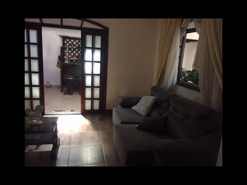 Casa à venda Parque Santo Antonio com 200m² e 5 quartos por R$ 864 - 942965311-sala-tv.JPG