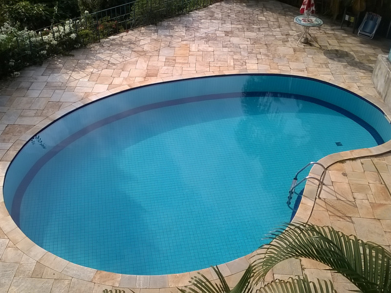 Casa de condomínio à venda Granja Viana II com 450m² e 3 quartos por R$ 2.080.000 - piscina-1.jpg