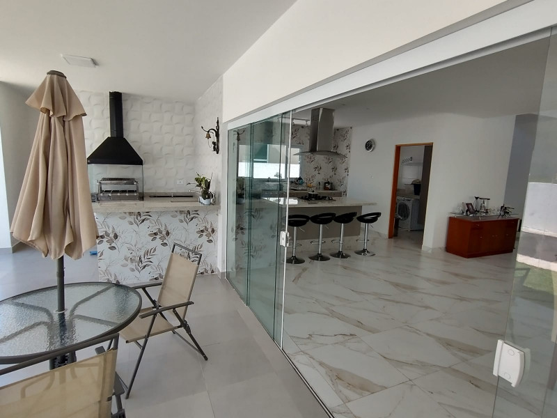 Casa de condomínio à venda Morada das Flores (Aldeia da Serra) com 290m² e 4 quartos por R$ 2.800.000 - 1742596875-gourmet1.jpeg