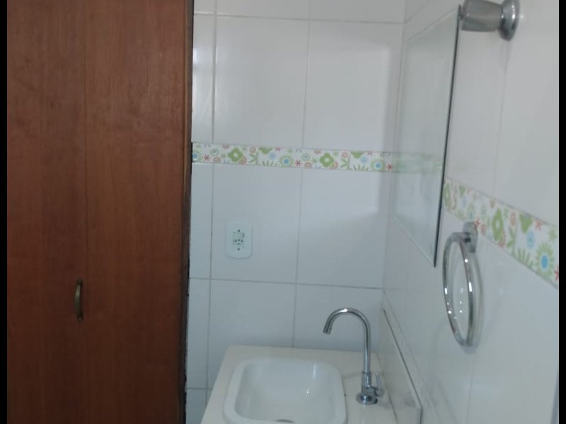Apartamento à venda Itaquera com 54m² e 1 quarto por R$ 230.000 - 1882798806-banheiro1.jpg