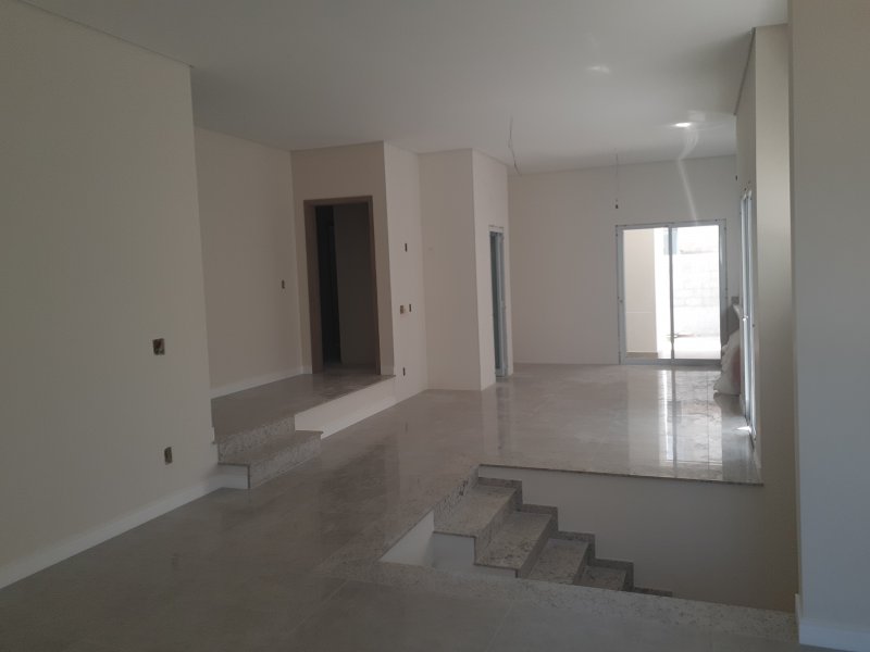 Casa de condomínio à venda Santa Cruz com 218m² e 3 quartos por R$ 860.000 - 522452660-20200915-125641.jpg