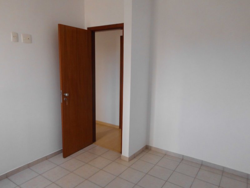 Apartamento à venda Vila Brandina com 87m² e 3 quartos por R$ 500.000 - 1950611981-cimg2390.JPG