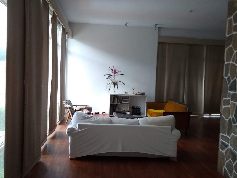Casa à venda Alto da Boa Vista com 870m² e 127 quartos por R$ 3.300.000 - 1692516010-mvimg-20190902-111212393.jpg