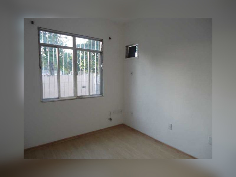 Casa à venda Bangu com 300m² e 2 quartos por R$ 300.000 - 13.jpg