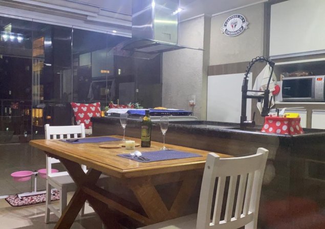 imóvel com 82m²