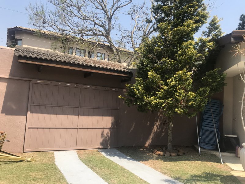 Casa de condomínio à venda nova higienopolis com 600m² e 4 quartos por R$ 1.600.000 - 187122136-583c2459-d469-458b-9623-4181901b5cbb.jpeg