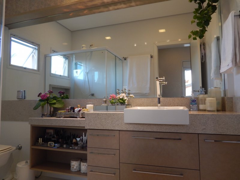 Casa de condomínio à venda Rodoviaria Parque com 427m² e 4 quartos por R$ 1.820.000 - 1393885347-24-banho-suite-sup.JPG