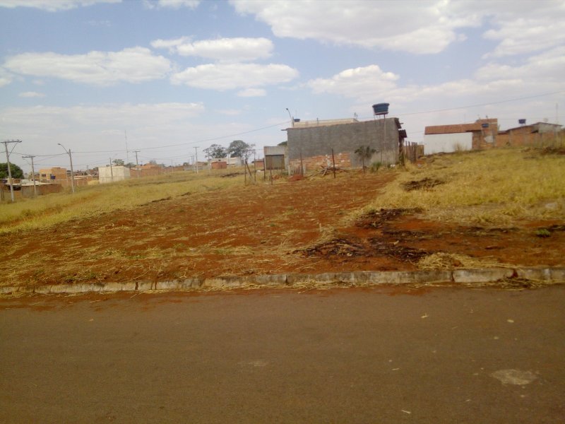 Terreno à venda Residencial ARAGUAIA com 233m² e  quartos por R$ 9.000 - 247963248-img-20200918-142548.jpg