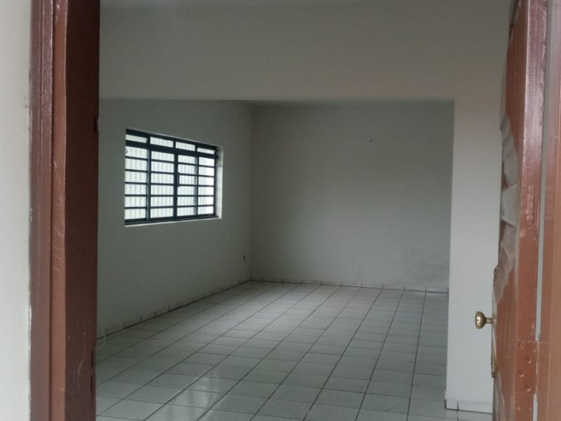 Casa para alugar Fazenda Santa Cândida com 1000m² e 6 quartos por R$ 6.500 - 1051556422-whatsapp-image-2020-09-22-at-15.jpeg