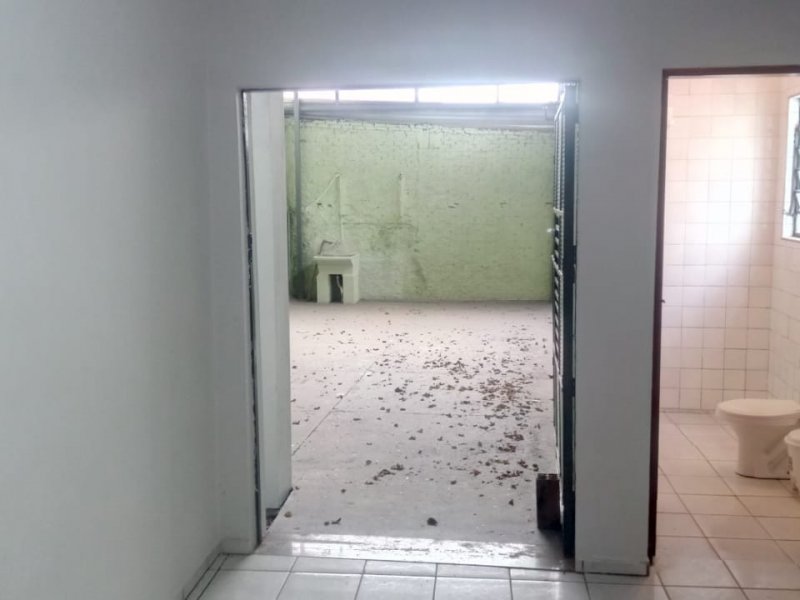 Casa para alugar Fazenda Santa Cândida com 1000m² e 6 quartos por R$ 6.500 - 1890501367-whatsapp-image-2020-09-22-at-15.jpeg