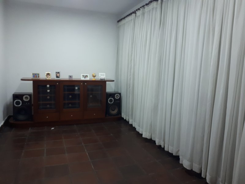 Casa à venda Jardim Maria Helena com 218m² e 2 quartos por R$ 980.000 - 1323913855-20200911-182219.jpg