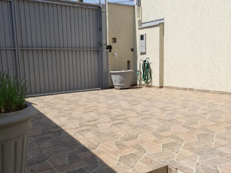 Casa à venda Cidade Planejada II com 125m² e 2 quartos por R$ 250.000 - 1002989738-img-20200923-wa0091.jpg