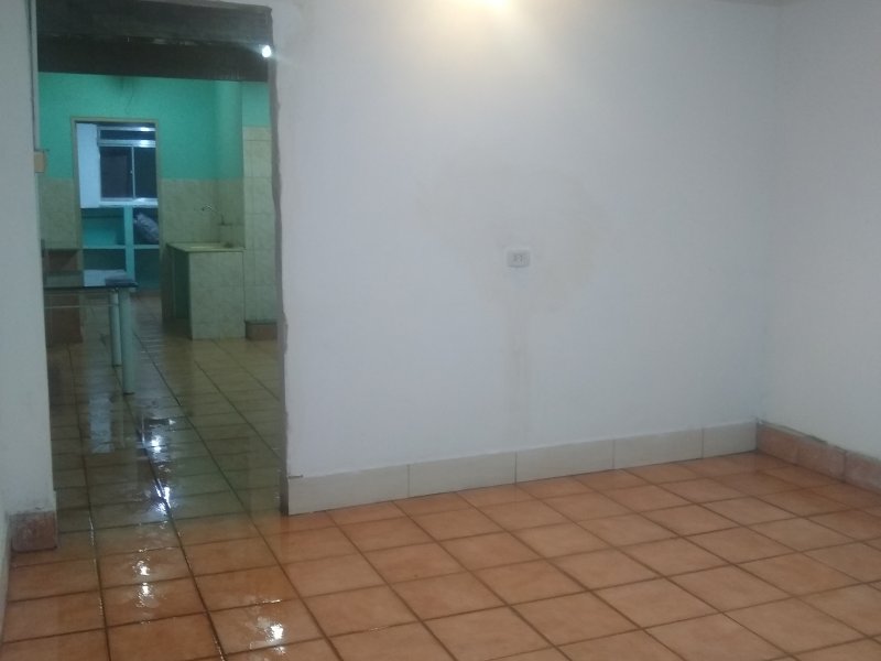 Casa para alugar Jardim Vila Galvão com 172m² e 2 quartos por R$ 1.950 - 34282427-img-20200905-185410323.jpg