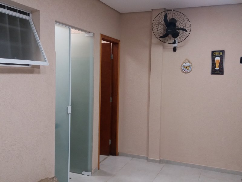 Casa à venda Center Martini com 125m² e 2 quartos por R$ 250.000 - 1058443401-edicula.jpg