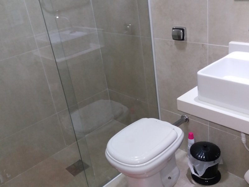 Casa à venda Center Martini com 125m² e 2 quartos por R$ 250.000 - 681609095-banheiro-social-1.jpg