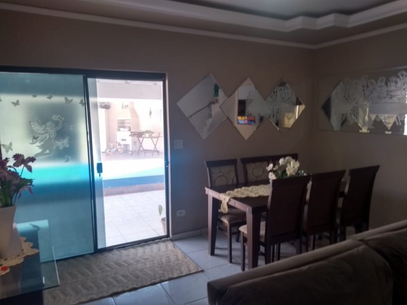 imóvel com 267m² - Centro - Tremembe
