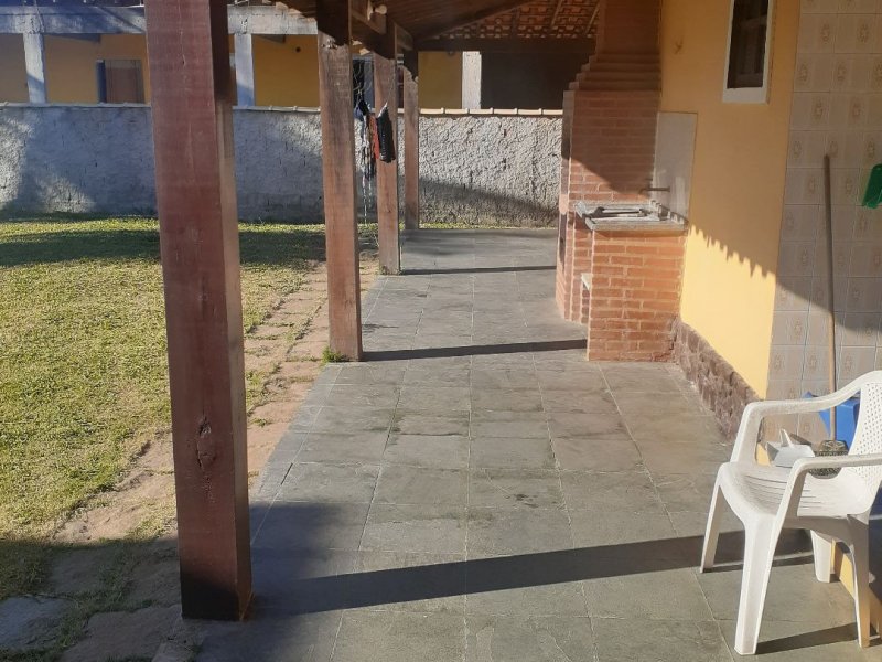 Casa de condomínio à venda Unamar com 300m² e 3 quartos por R$ 420.000 - 1691875121-cdecc758-3db2-4323-a7dd-b3c75ebe3445.jpg